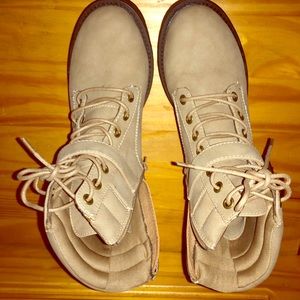 New Look Flat Hiker Boot